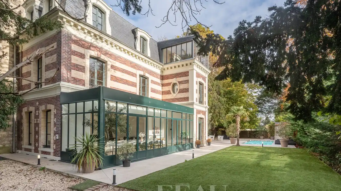 Period Property with Heated Pool