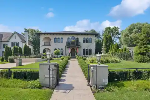 Live Inside a Work of Art