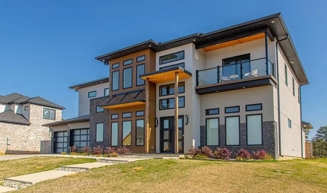 Luxury and Functionally with an Amazing Lake View