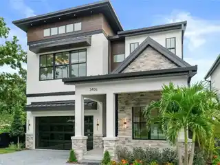 Sophisticated New Construction in Midtown