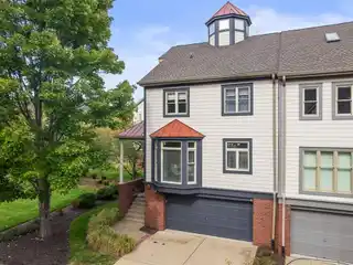 Luxury Island Living Meets City Convenience