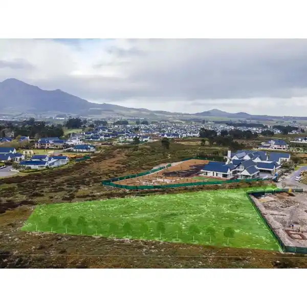 LARGE PLOT WITH PANORAMIC MOUNTAIN VIEWS