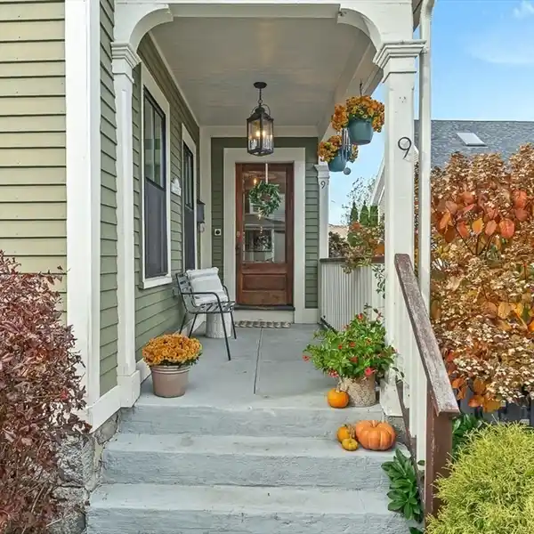 REMARKABLE FUSION OF HISTORY & MODERN LUXURY