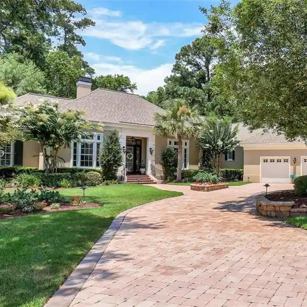 SPECTACULAR HOME WITH A LUSH PRIVATE YARD