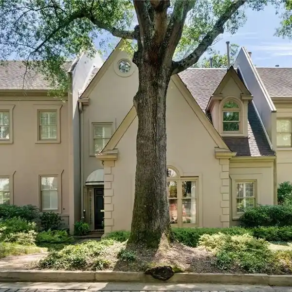 BEAUTIFULLY UPDATED TOWNHOME IN A COVETED GATED COMMUNITY