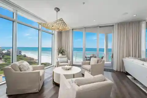 Refined Gulf-front Living at Thirty-one