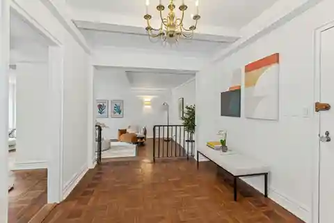 Elegance and Comfort on Prestigious Museum Mile