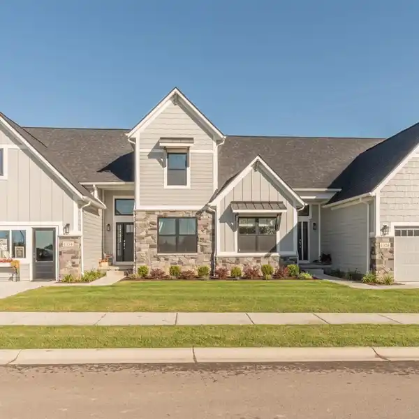 CUSTOMIZE YOUR DREAM HOME AT GALLERY POINTE