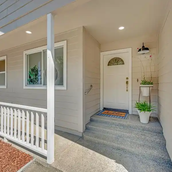 SINGLE-LEVEL LIVING ON 4.5 ACRES