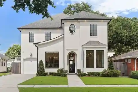 Gourmet Living in the Heart of Crestmont