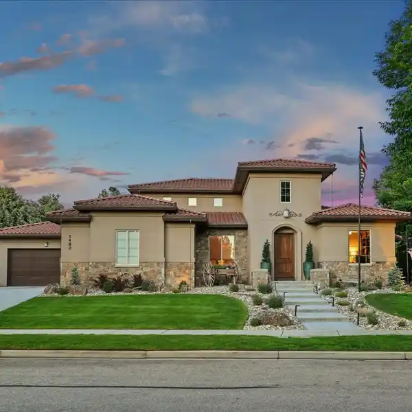 REFINED LUXURY LIVING IN EAGLE'S COVETED CORRENTE BELLO