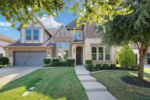 Modern Family Home in Sought-After Frisco Location