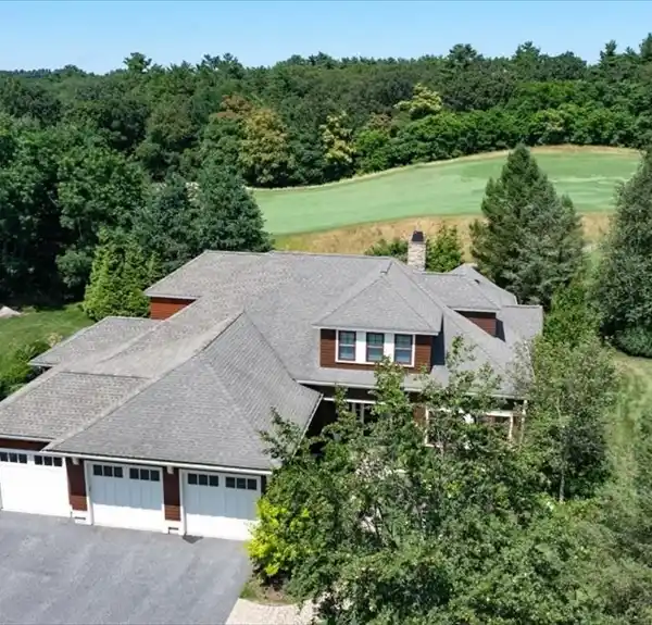 COMPLETELY RENOVATED LUXURY CONDOMINIUM