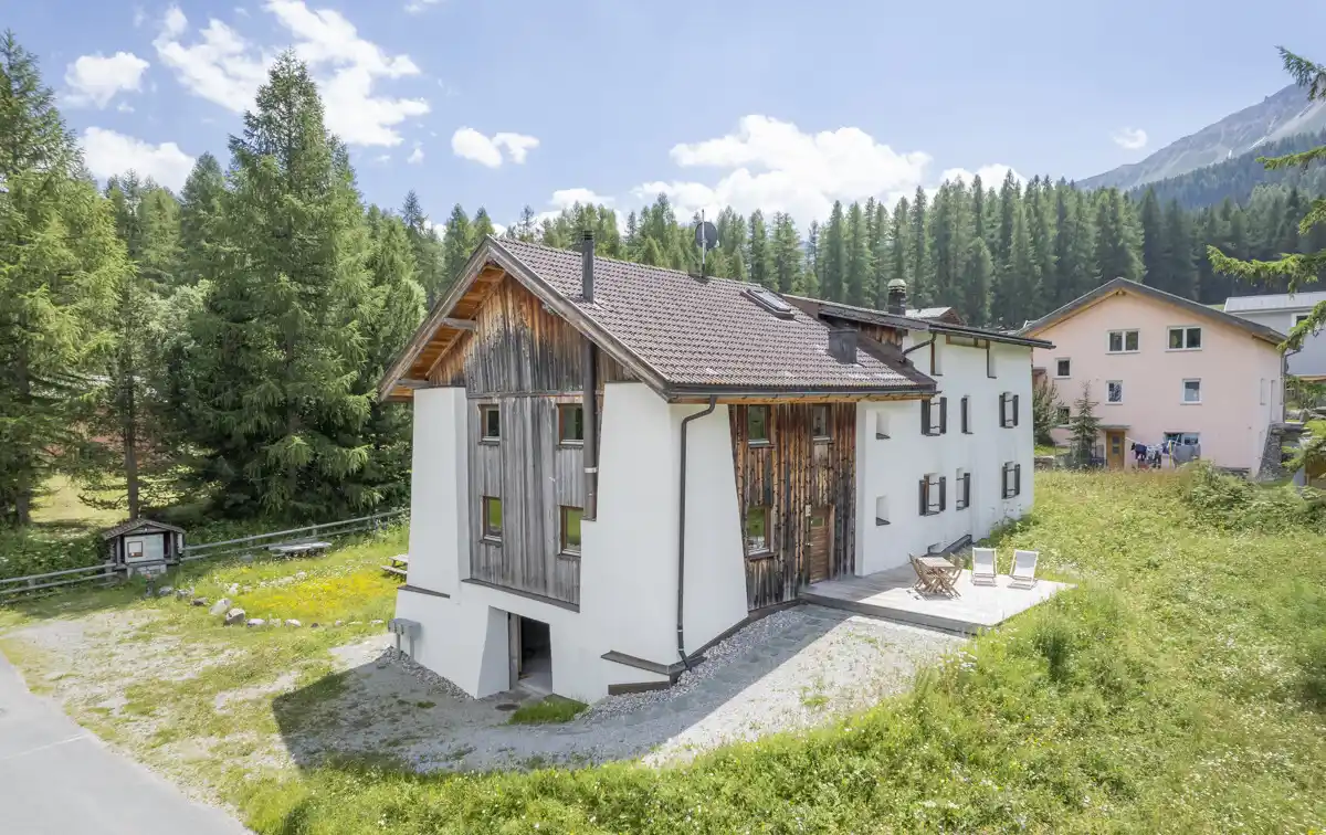 One-family House or Two Apartments in Fuldera Daint in Val Müstair