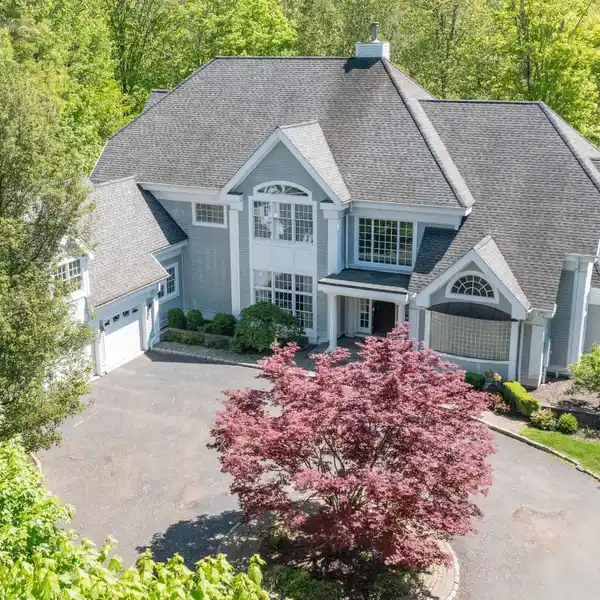 METICULOUSLY MAINTAINED AND UPDATED CUSTOM COLONIAL