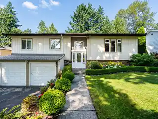 Lovely Home in Move-in Condition