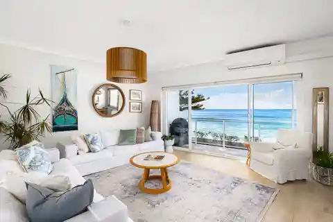 Absolute Beachfront Apartment
