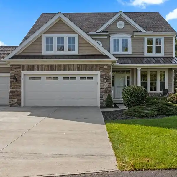 LUXURY MEETS LOW-MAINTENANCE LIVING ON THE SHORES OF LAKE ERIE