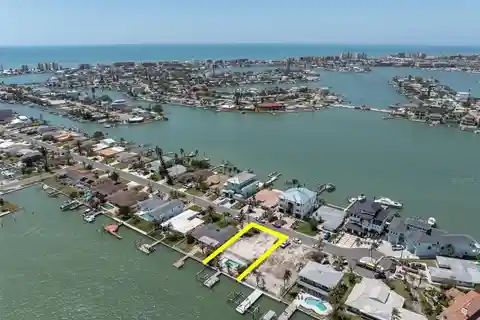 Build Your Dream Home on Crystal Island