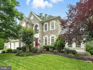 Entertainer’s Dream with Wine Cellar and Patio