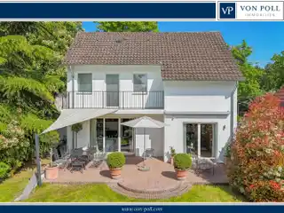 Stylish Home on a Spacious Plot