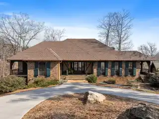 Distinguished Lake Keowee Living