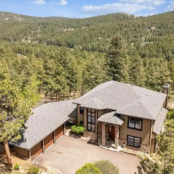 THREE-ACRE RETREAT IN HOMESTEAD