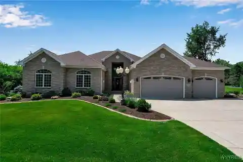 Spectacular Custom Ranch Home