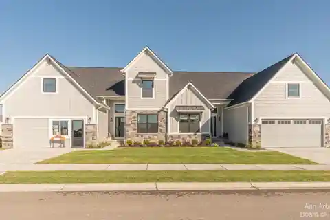 Customize Your Dream Home at Gallery Pointe