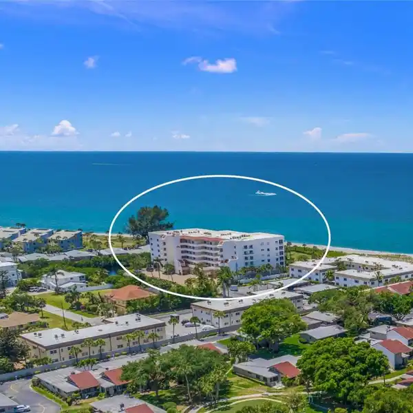 EXQUISITE GULF-FRONT CONDO WITH AMAZING VIEWS