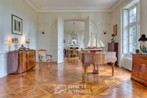 Elegant Château with 4.2 Hectares of Land