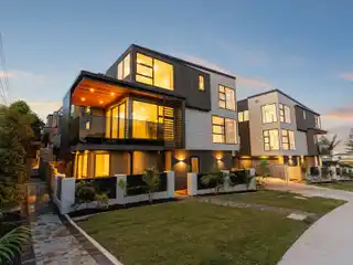 High-Quality Townhome Near the Beach