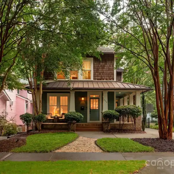 TIMELESS HOME IN THE HISTORIC DISTRICT