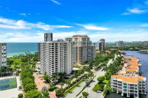 Comfort and Sophistication on a High Floor