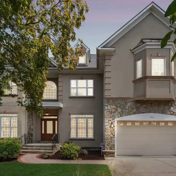 IMPRESSIVE COLONIAL HOME IN EL NIDO ESTATES