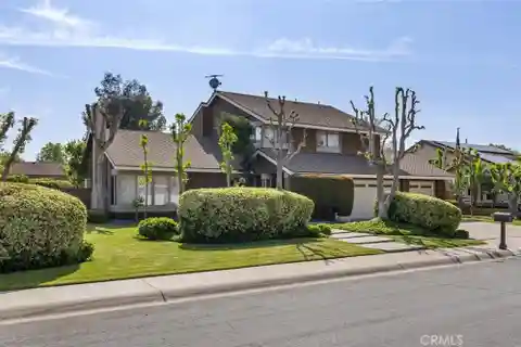 Beautiful Curb Appeal Home with Space and Comfort