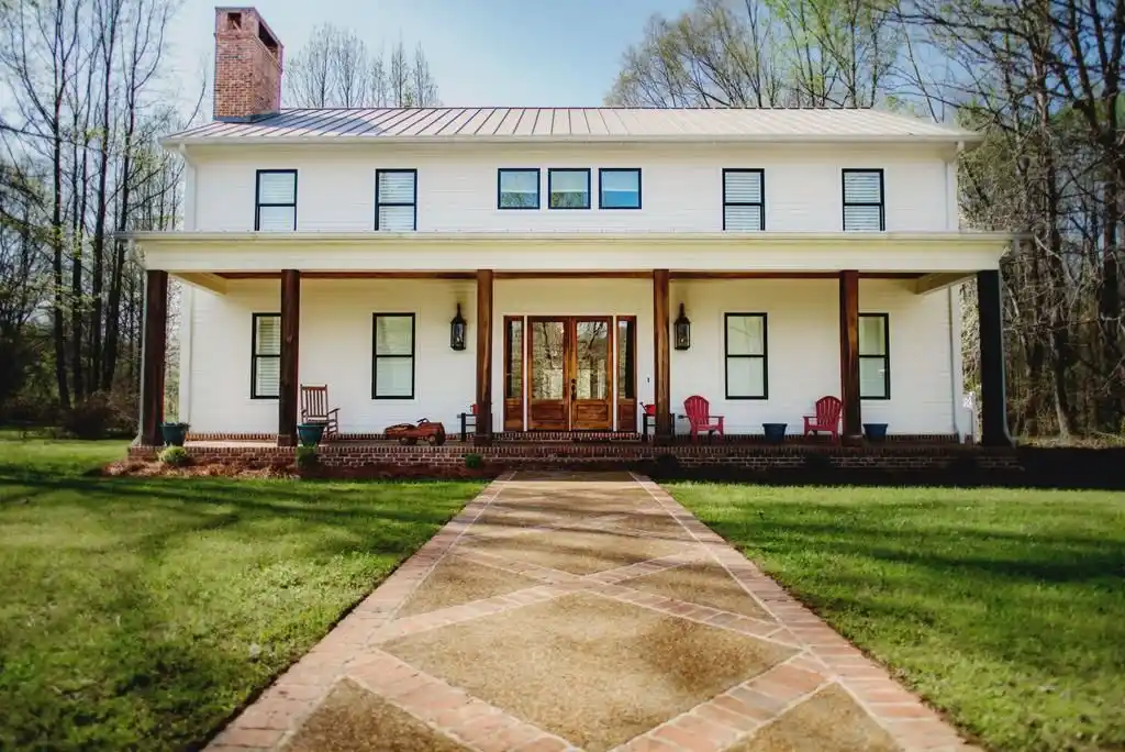 Southern Elegance Meets Modern Design
