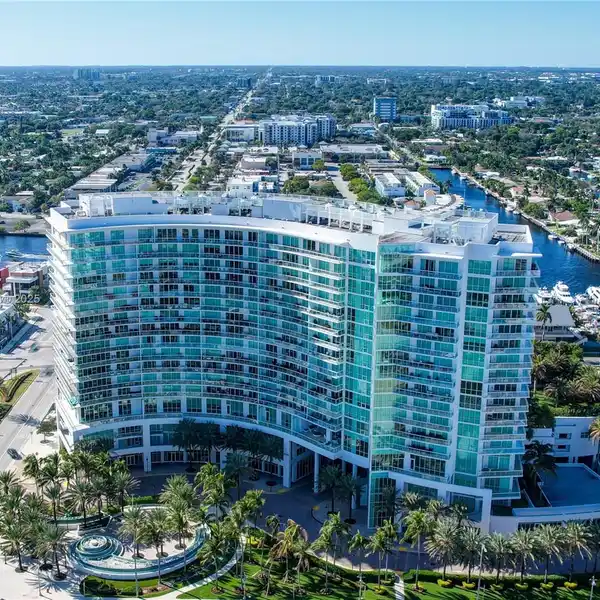SKY RESIDENCE OFFERING BREATHTAKING PANORAMIC VIEWS