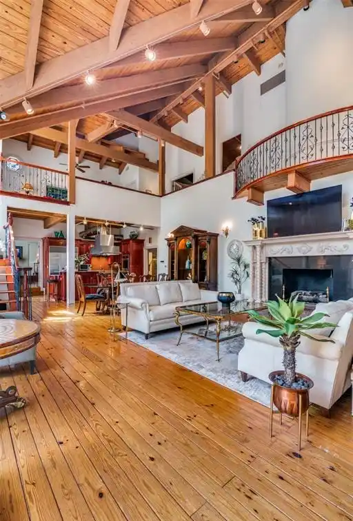 A Slice of Texas Hill Country in the Heart of Lakewood