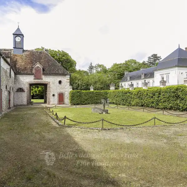 A DELIGHTFUL 18TH CENTURY CHATEAU AND FARMHOUSE