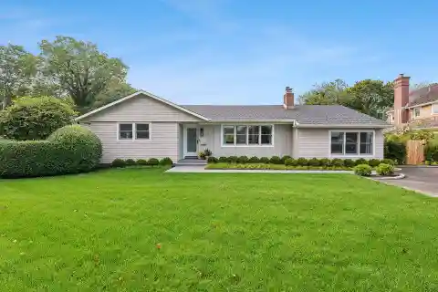 Single-Level Modern Cottage for Rent