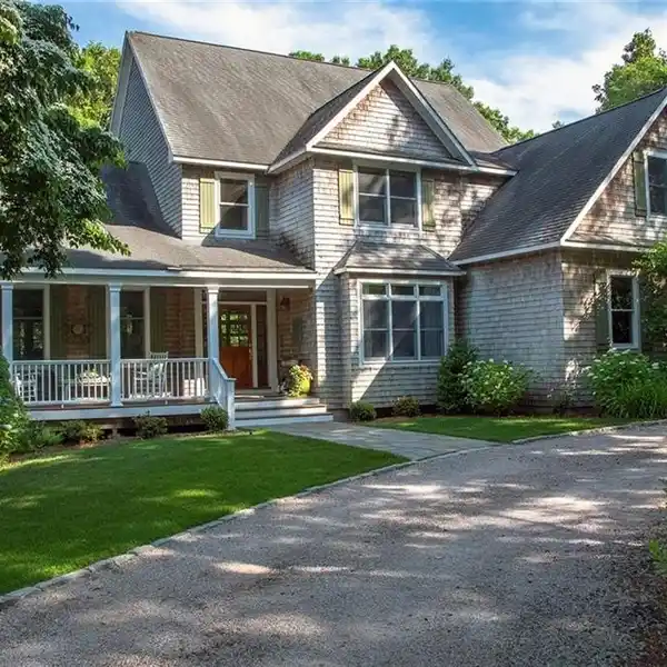MULTIGENERATIONAL LIVING AT ITS BEST