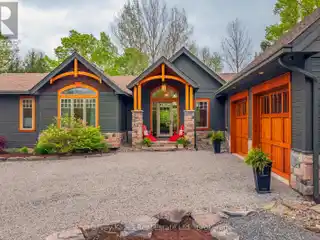 Craftsman Bungalow in Quiet Cul-De-Sac