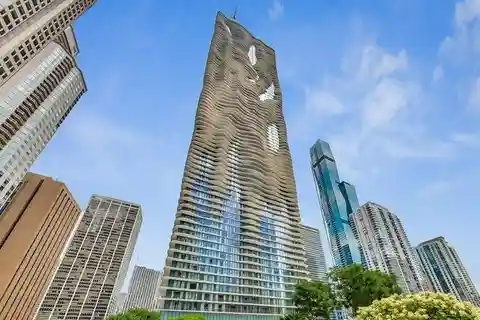 Top-Floor Penthouse in Aqua Tower