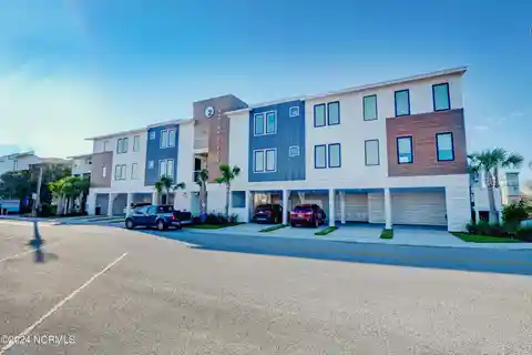 Modern Luxury with Amazing Views