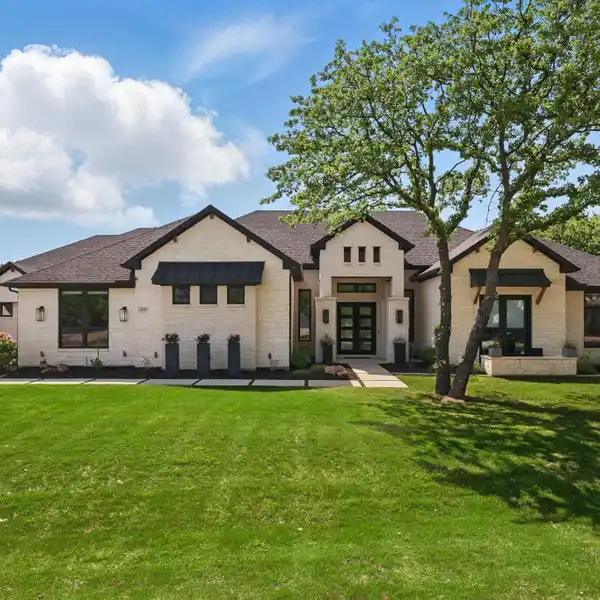 QUIET LUXURY IN EXCLUSIVE GATED COMMUNITY OF PEPPER CREEK RANCH