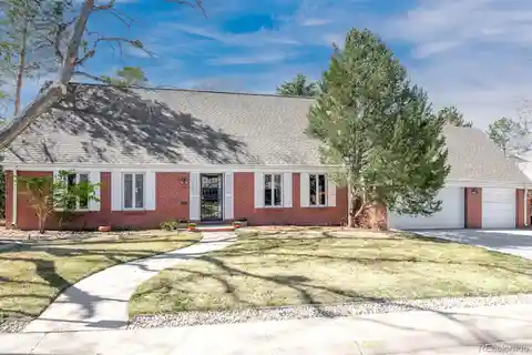 Gracious Cape Cod on a Beautiful Lot