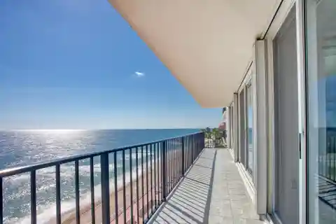 Unique Unit with Spectacular Direct Ocean Views