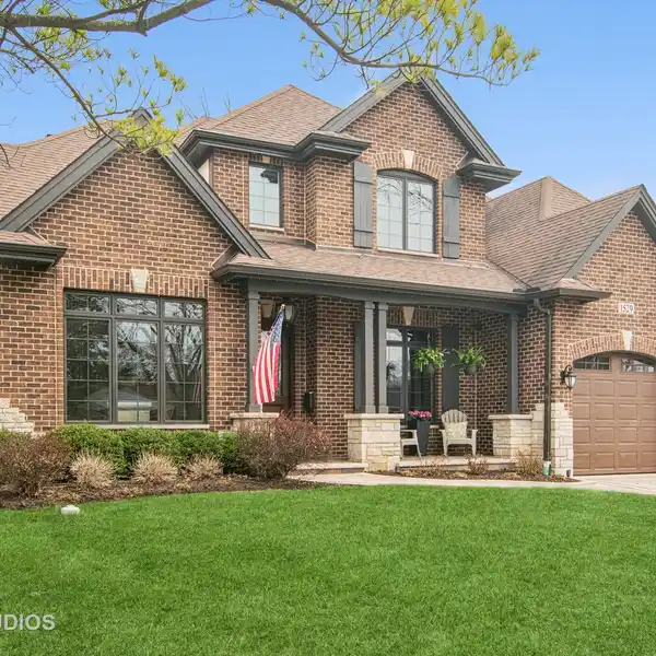 IMPRESSIVE EUROPEAN-INFLUENCED RESIDENCE