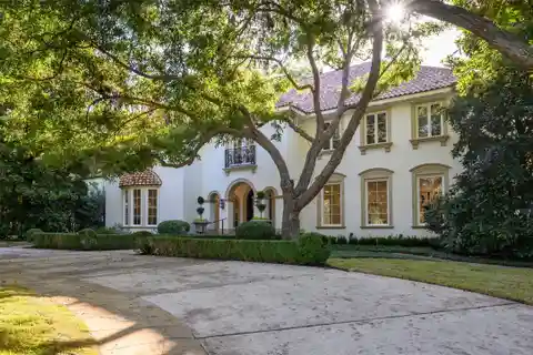 Rare Gem in the Heart of Old Preston Hollow